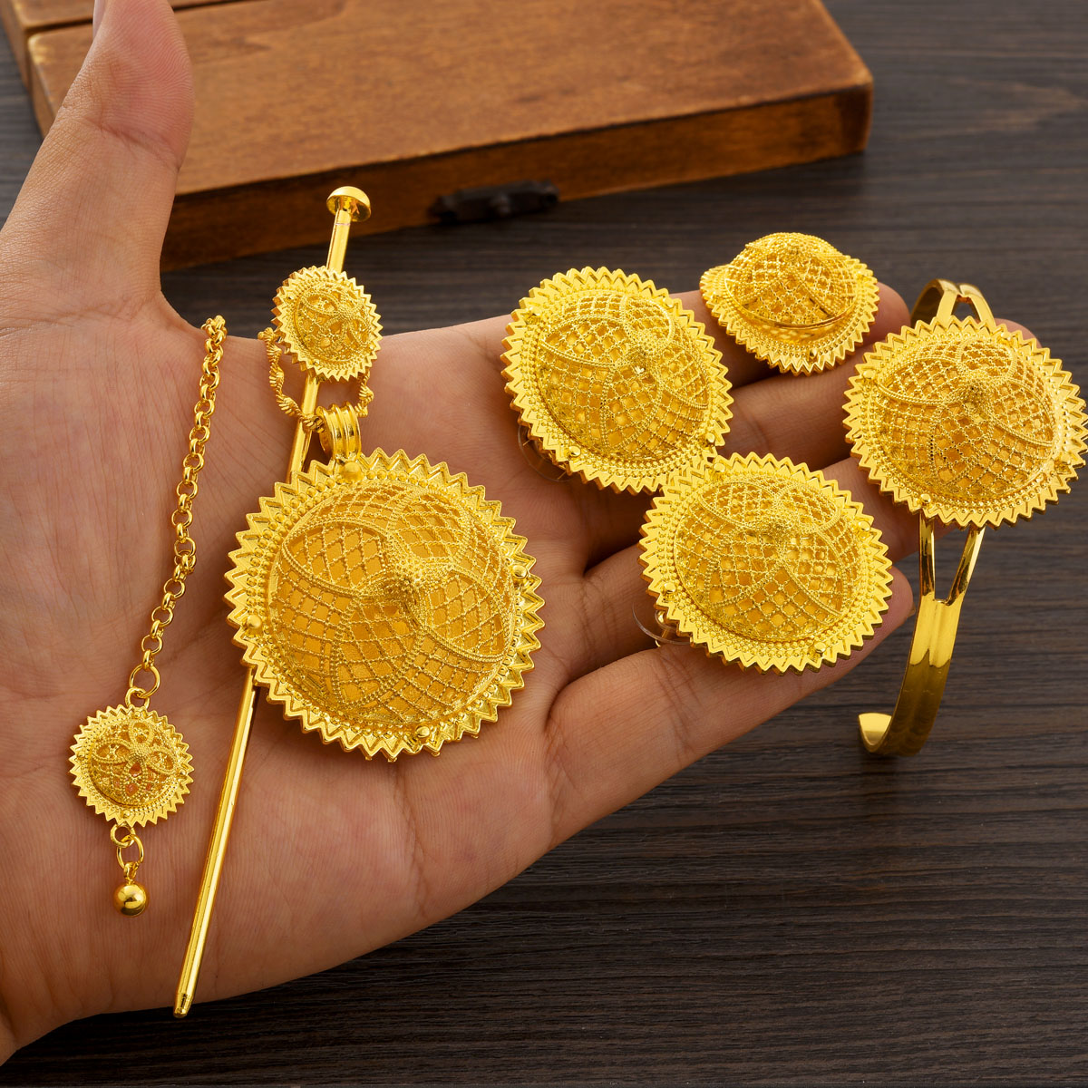 Afrika Dubai Altın Renk takı s - Men'S Accessories Dubai incelemesi ve fiyatı